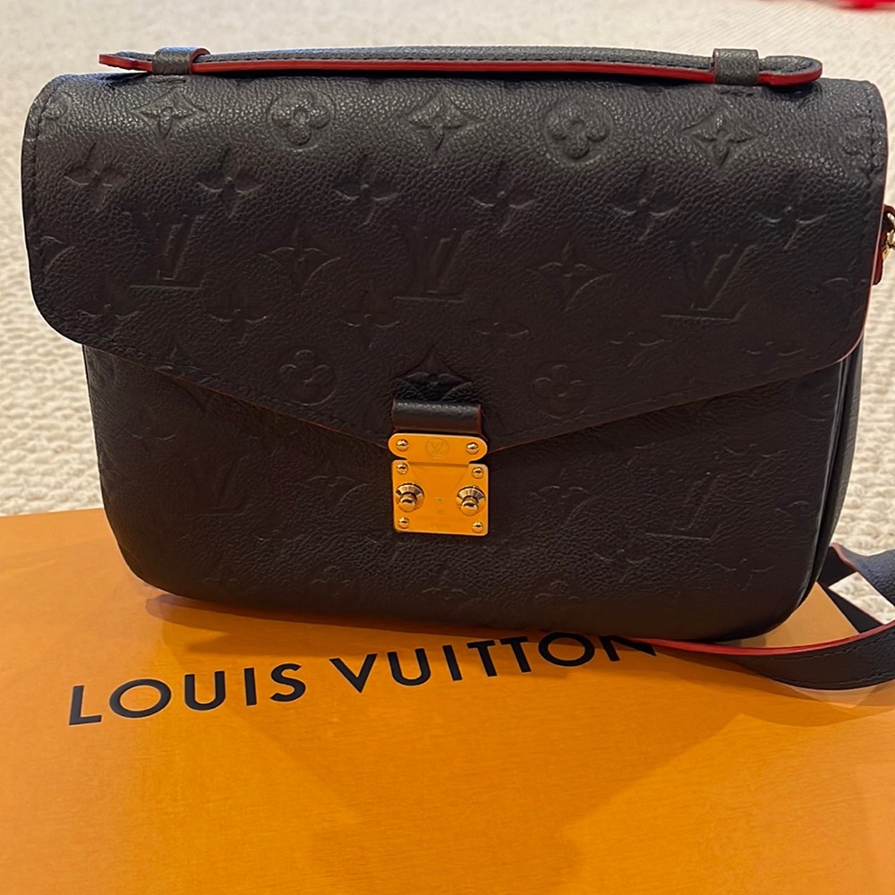 Louis Vuitton handbag, crossbody bag